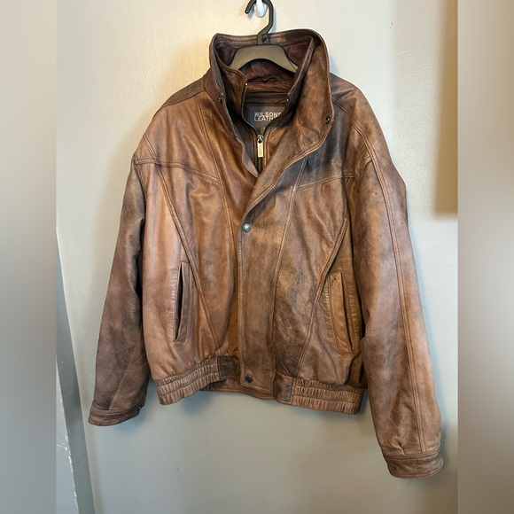 Wilsons Leather Other - Wilson’s Leather Jacket - brown 100% leather bomber style w/removable interior